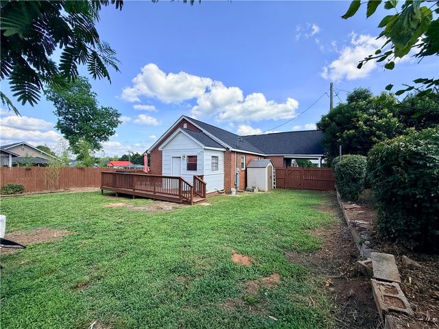 205 E South 5th Street, Seneca, SC 29678
