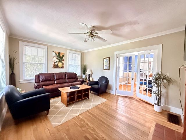 205 E South 5th Street, Seneca, SC 29678