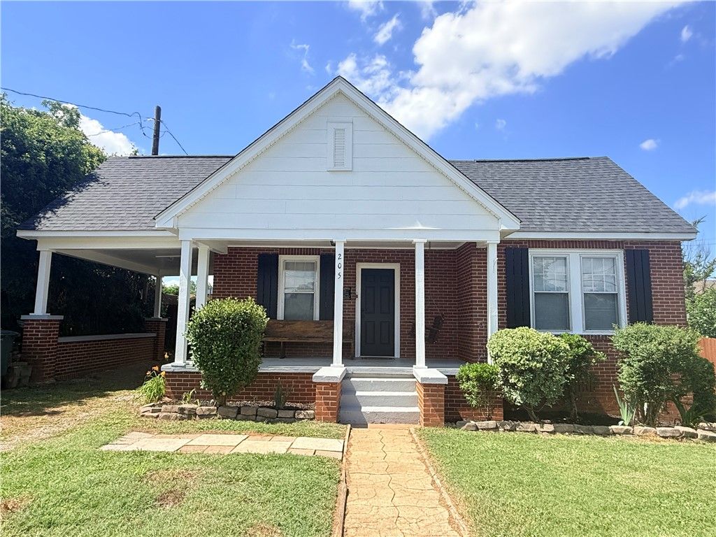 205 E South 5th Street, Seneca, SC 29678