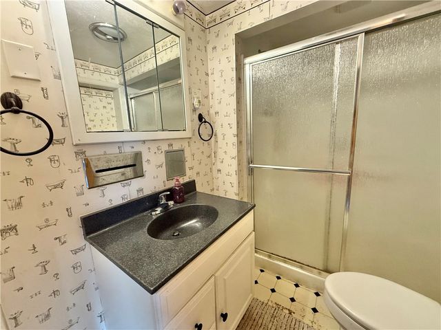 320 N Cascade St, New Castle, PA 16101