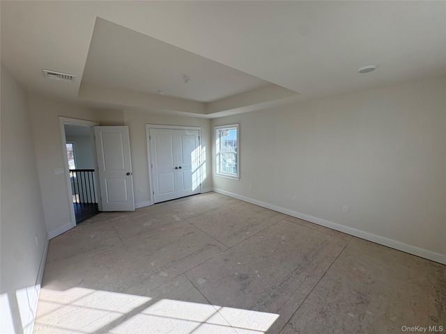 30 Dartmouth Drive, Poughkeepsie, NY 12603