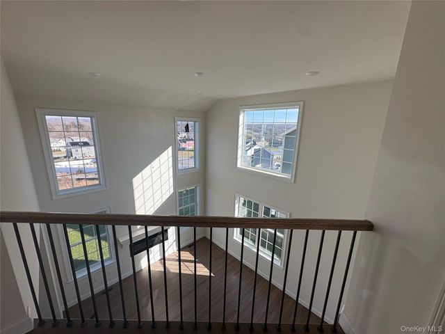 30 Dartmouth Drive, Poughkeepsie, NY 12603