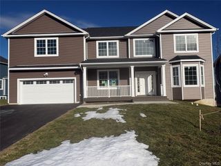 30 Dartmouth Drive, Poughkeepsie, NY 12603