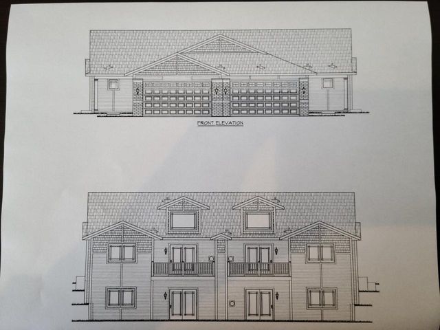 1922 Ravenswood LANE, Manitowoc, WI 54220