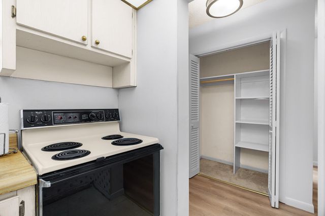 2525 W GOLF Boulevard 119, Pompano Beach, FL 33064