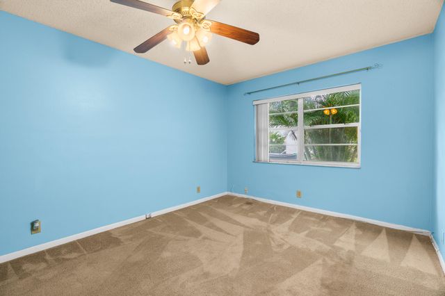 2525 W GOLF Boulevard 119, Pompano Beach, FL 33064