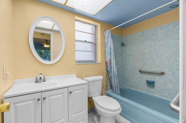 2525 W GOLF Boulevard 119, Pompano Beach, FL 33064