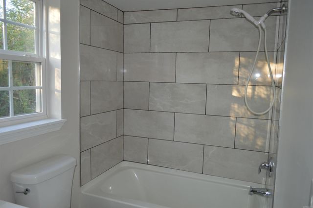 1104 W Searcy Street, Heber Springs, AR 72543