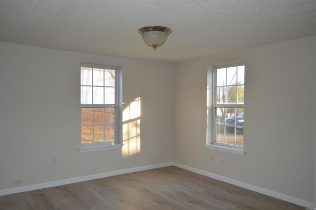 1104 W Searcy Street, Heber Springs, AR 72543