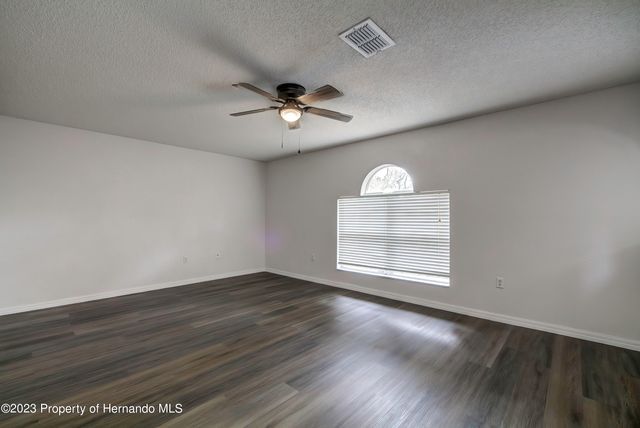 6322 Grapewood Road, Spring Hill, FL 34609