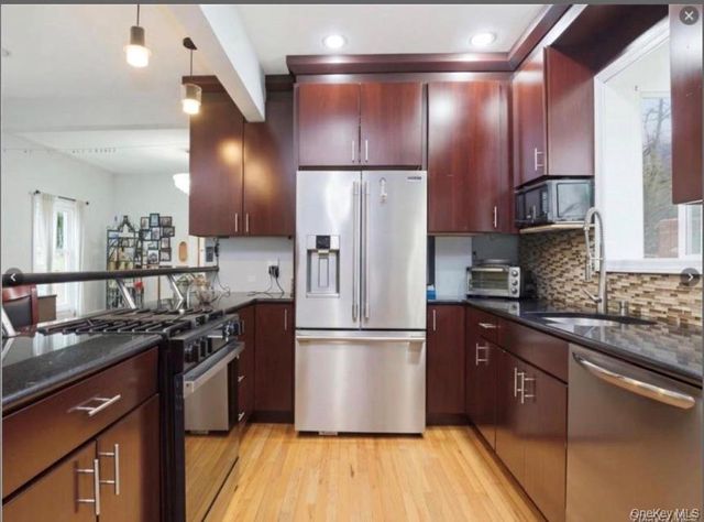 168 W Hartsdale Avenue, Hartsdale, NY 10530