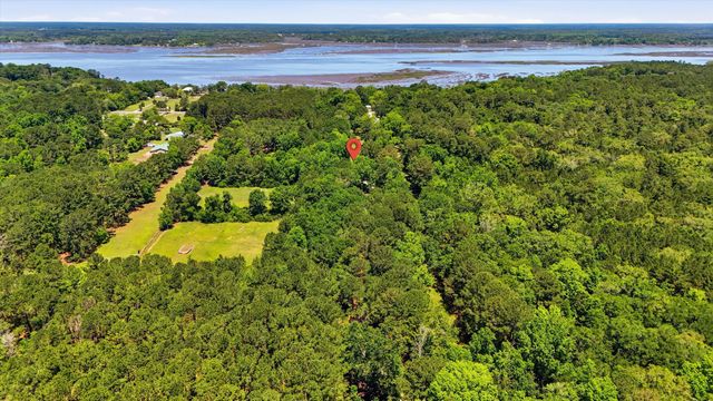 5755 Nutall Road, Wadmalaw Island, SC 29487