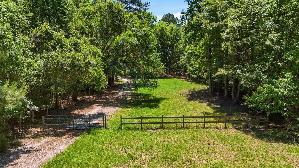 5755 Nutall Road, Wadmalaw Island, SC 29487