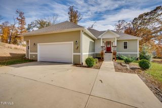 296 Allenwood Drive, Surgoinsville, TN 37873