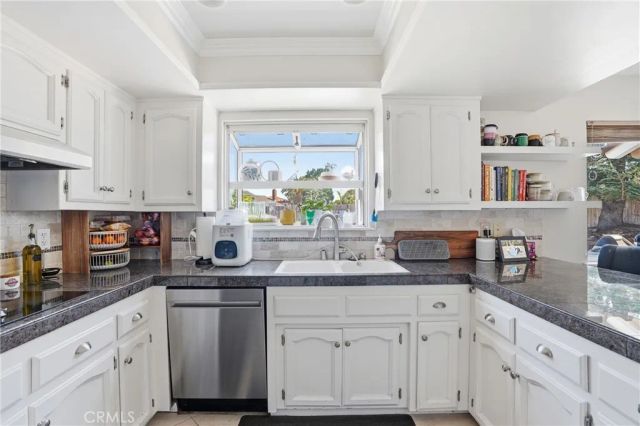 275 Meadowbrook Drive, Santa Maria, CA 93455