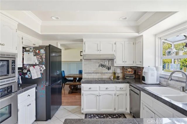 275 Meadowbrook Drive, Santa Maria, CA 93455