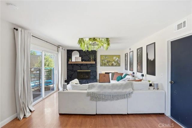 275 Meadowbrook Drive, Santa Maria, CA 93455