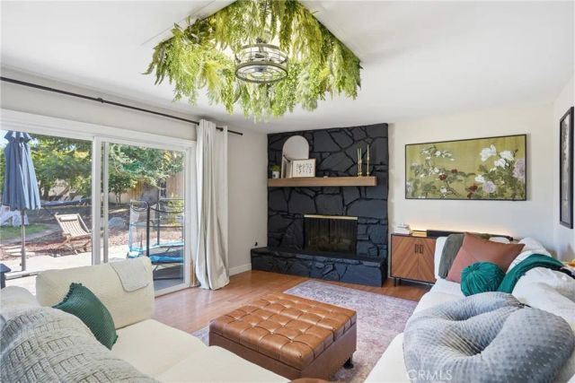 275 Meadowbrook Drive, Santa Maria, CA 93455