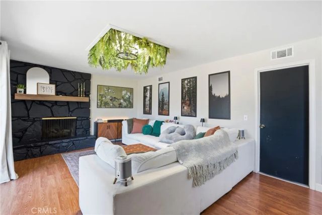 275 Meadowbrook Drive, Santa Maria, CA 93455