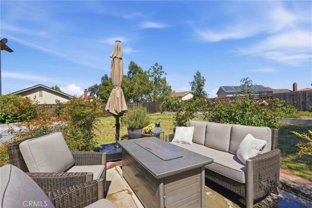275 Meadowbrook Drive, Santa Maria, CA 93455