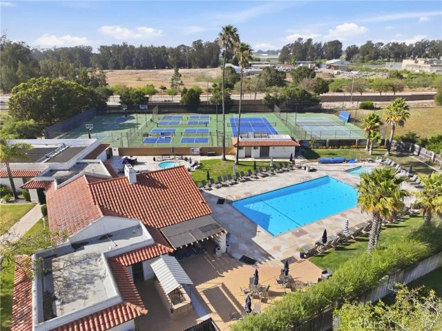 275 Meadowbrook Drive, Santa Maria, CA 93455