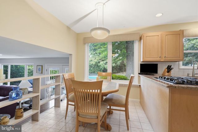 830 DAVISVILLE RD, Warminster, PA 18974