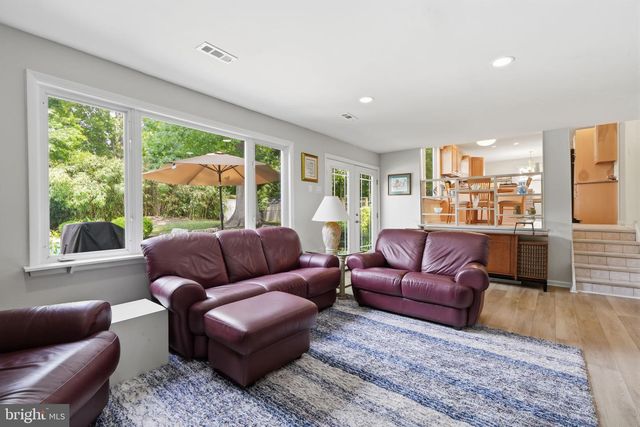 830 DAVISVILLE RD, Warminster, PA 18974