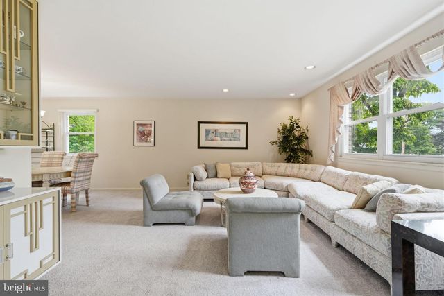 830 DAVISVILLE RD, Warminster, PA 18974