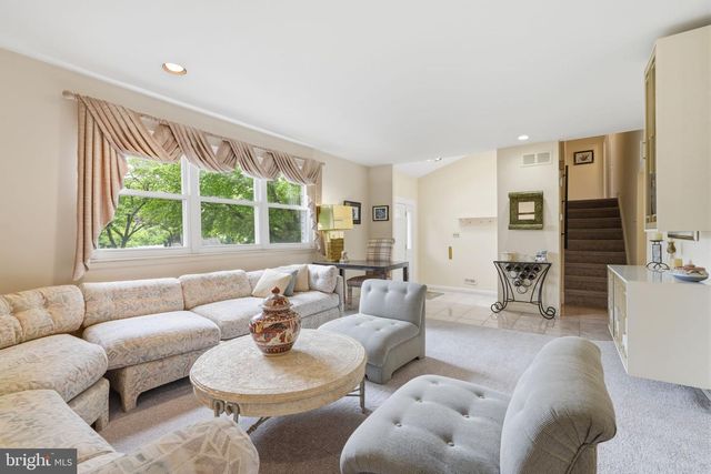830 DAVISVILLE RD, Warminster, PA 18974