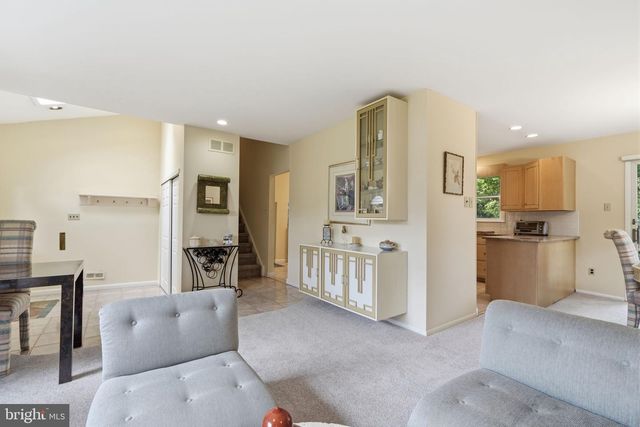 830 DAVISVILLE RD, Warminster, PA 18974