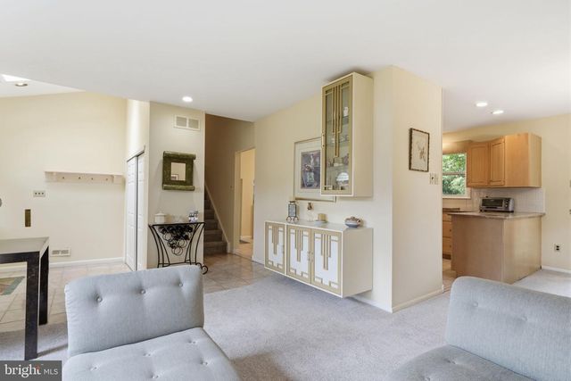 830 DAVISVILLE RD, Warminster, PA 18974