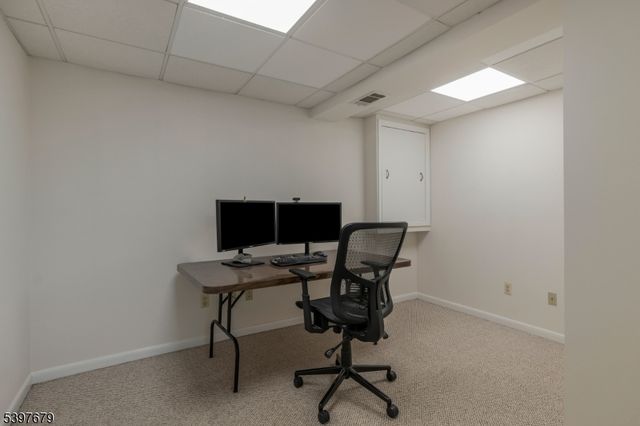 14 Lookout Dr, Roxbury Twp., NJ 07852