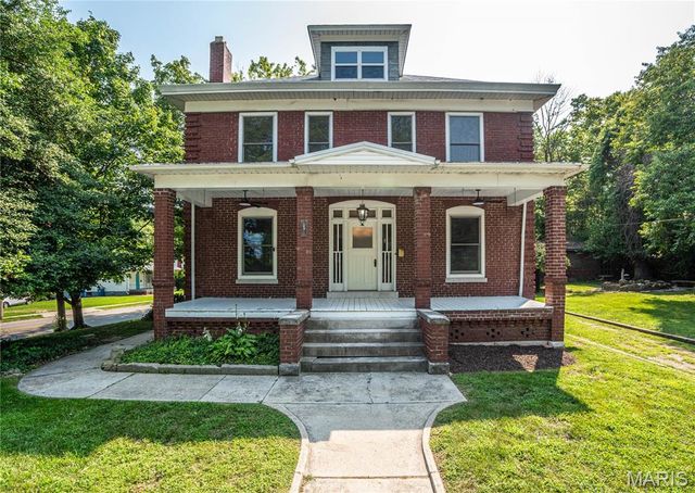 1215 Union Street, Alton, IL 62002