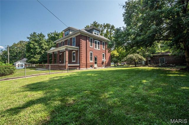 1215 Union Street, Alton, IL 62002