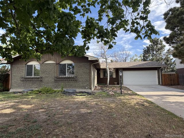 12076 E Montana Place, Aurora, CO 80012
