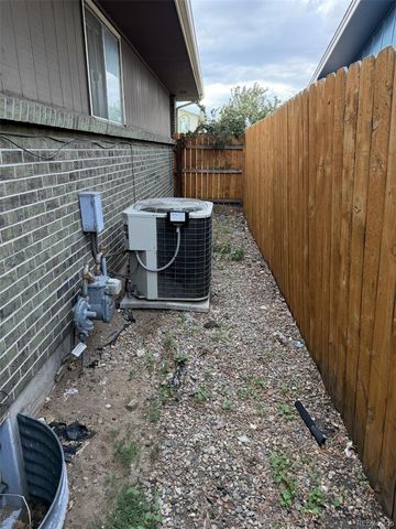 12076 E Montana Place, Aurora, CO 80012