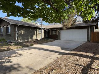 12076 E Montana Place, Aurora, CO 80012