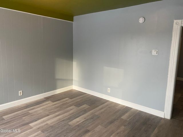 609 Bluff Avenue, Schenectady, NY 12303