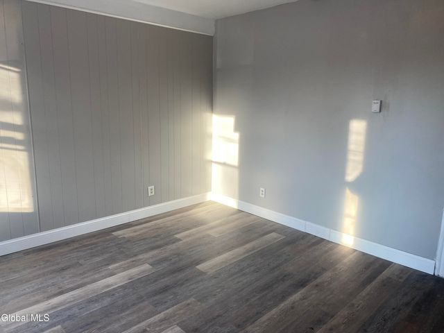 609 Bluff Avenue, Schenectady, NY 12303