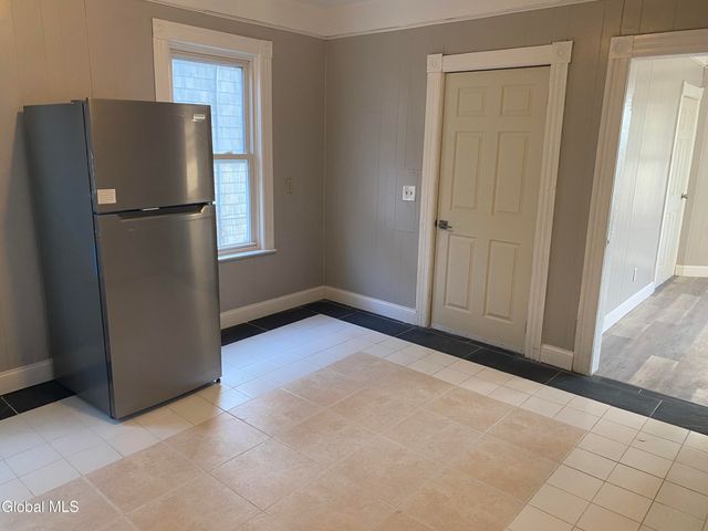 609 Bluff Avenue, Schenectady, NY 12303