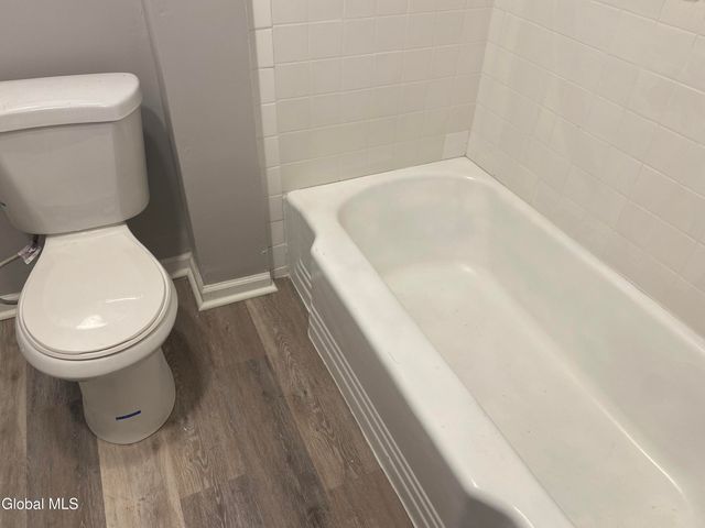 609 Bluff Avenue, Schenectady, NY 12303