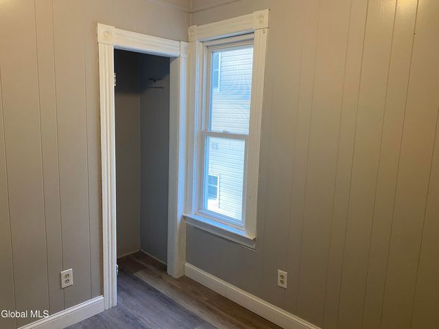 609 Bluff Avenue, Schenectady, NY 12303