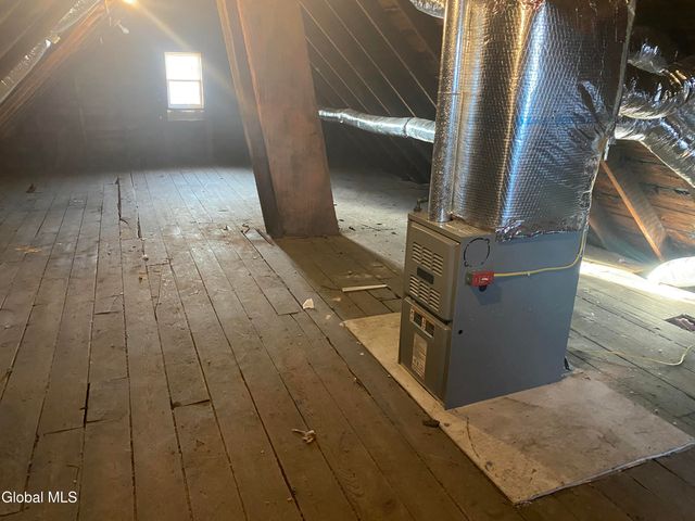 609 Bluff Avenue, Schenectady, NY 12303