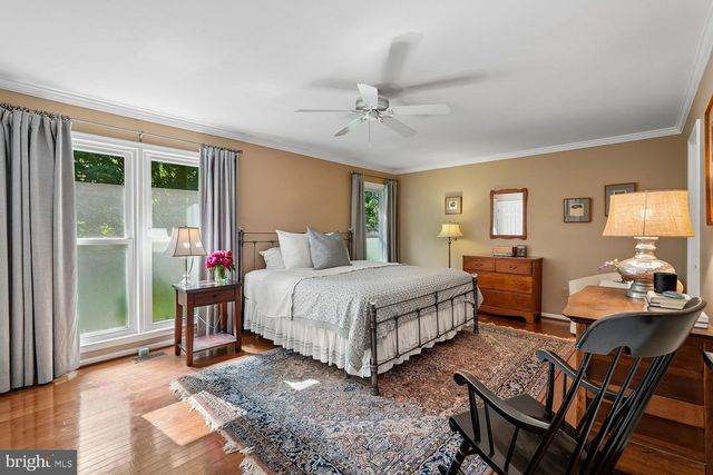 11423 ORCHARD GREEN CT, Reston, VA 20190