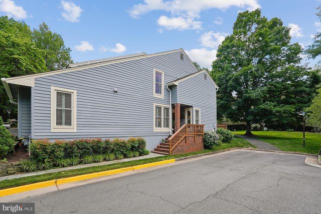 11423 ORCHARD GREEN CT, Reston, VA 20190