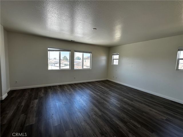 7617 Potter Valley Drive, Eastvale, CA 92880