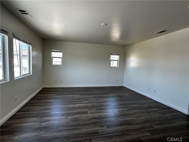 7617 Potter Valley Drive, Eastvale, CA 92880