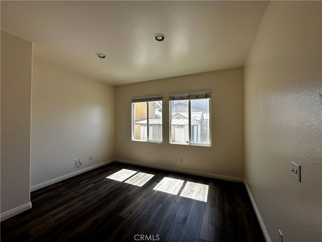 7617 Potter Valley Drive, Eastvale, CA 92880
