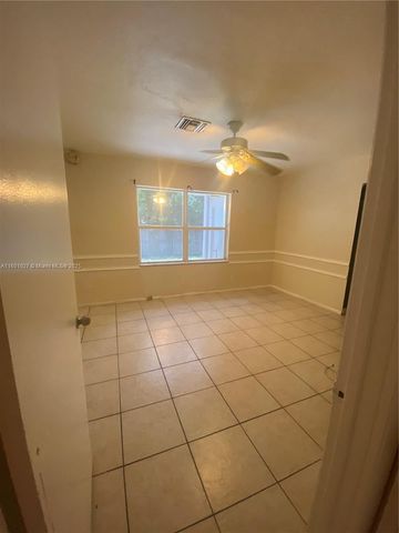 1739 SW 28th Ter, Fort Lauderdale, FL 33312