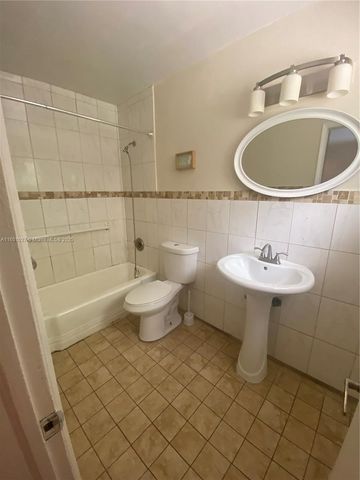 1739 SW 28th Ter, Fort Lauderdale, FL 33312